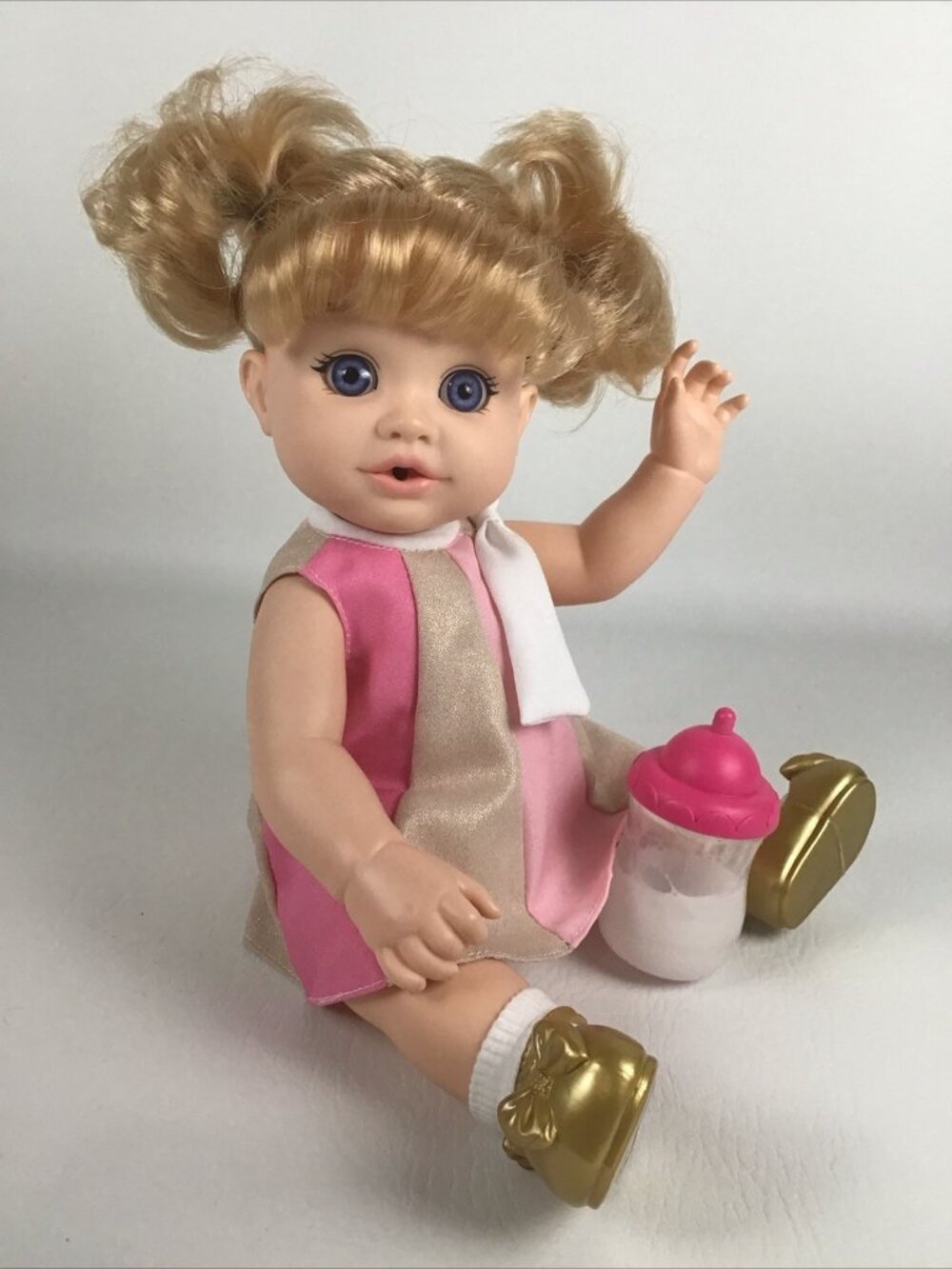 FAO Schwarz Doll Drink & Wet Baby 14" Doll 2023 Blonde Hair Bathtime 3+